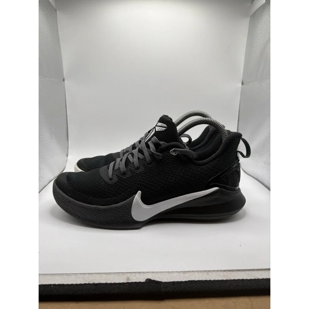 Nike Kobe Mamba Focus Black Basketball Shoes Youth Size 5.5‎ AT1214-001